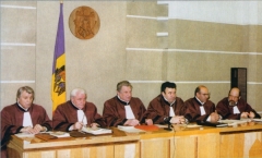 Prima componenţă a Plenului Curţii Constituţionale